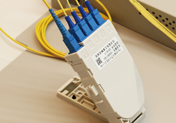 可動するモジュール部